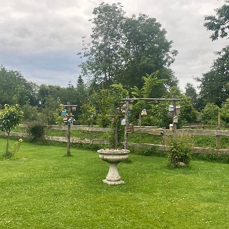 Le Clos Du Val A Loup Benarville Экстерьер фото