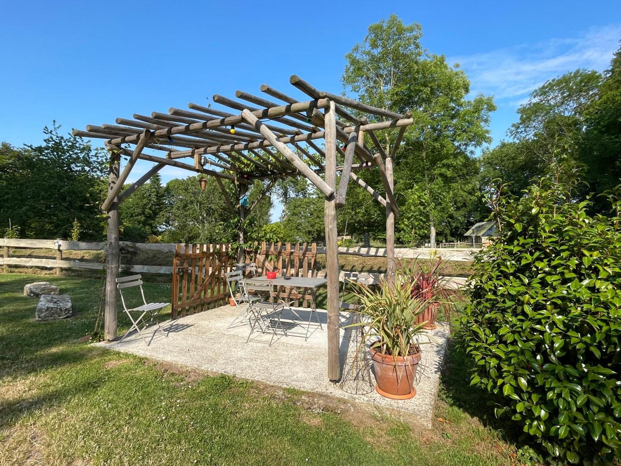 Le Clos Du Val A Loup Benarville Экстерьер фото